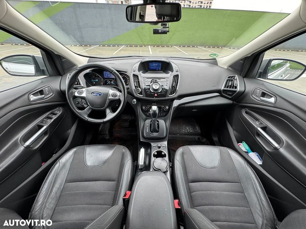 Ford Kuga 2.0 TDCi Powershift 4WD Titanium - 9