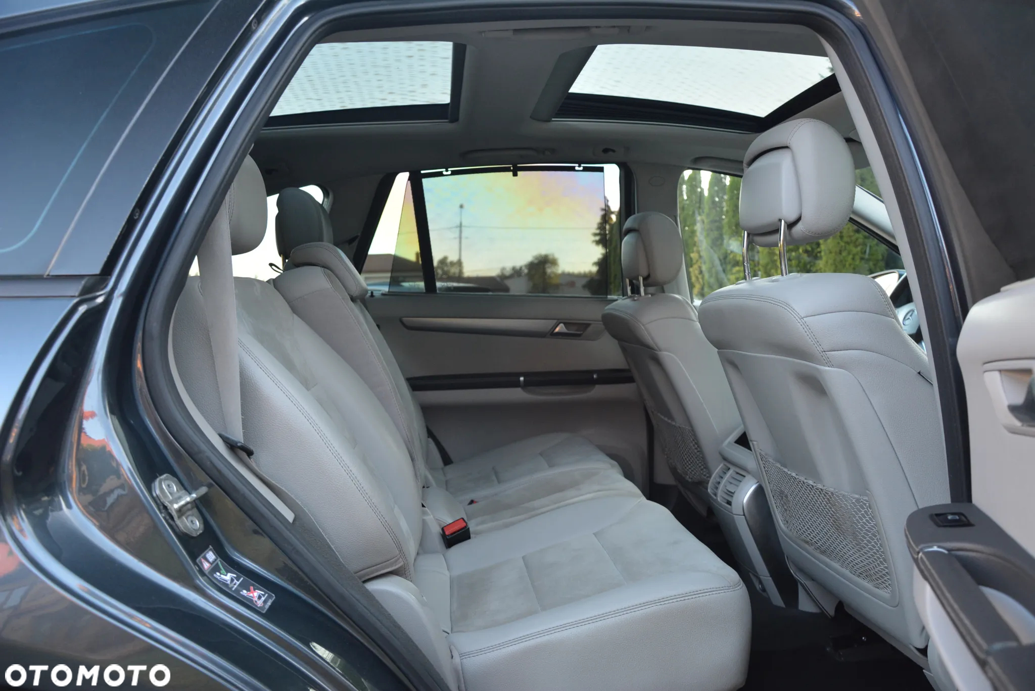 Mercedes-Benz Klasa R 300 CDI DPF BlueEFFICIENCY 7G-TRONIC - 31