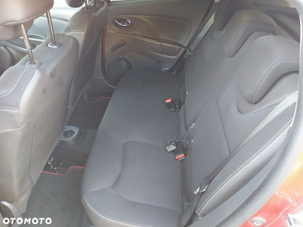Renault Clio 1.2 16V 75 Business - 19
