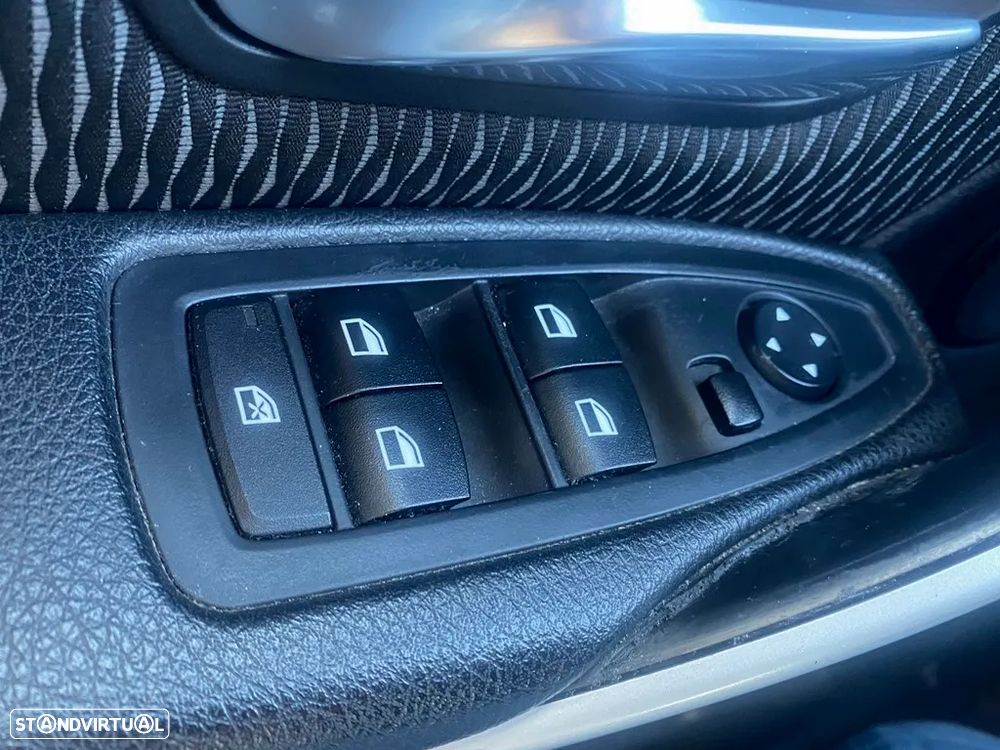 BMW 318 d DPF Aut. Edition Exclusive - 22