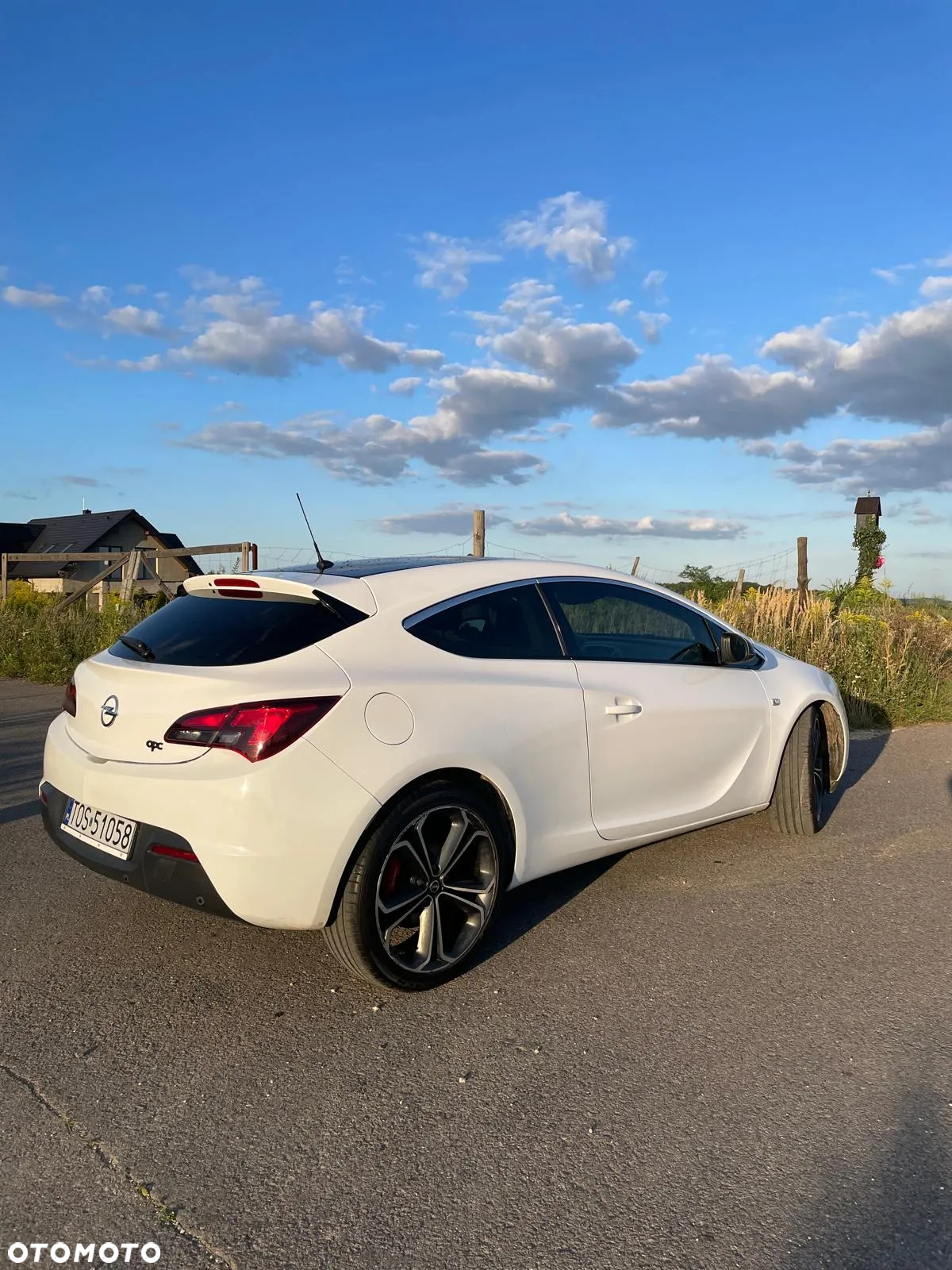 Opel Astra IV GTC 1.7 CDTI Sport S&S - 3