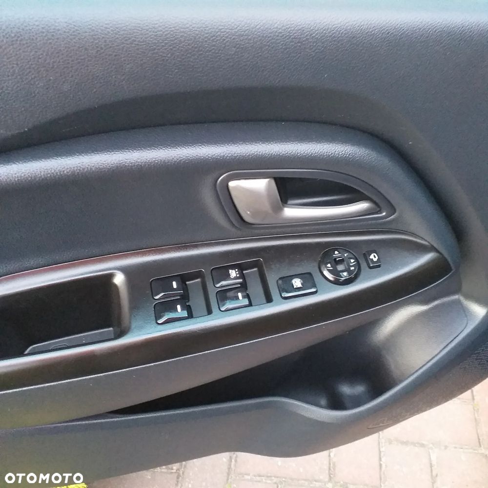Kia Rio - 19
