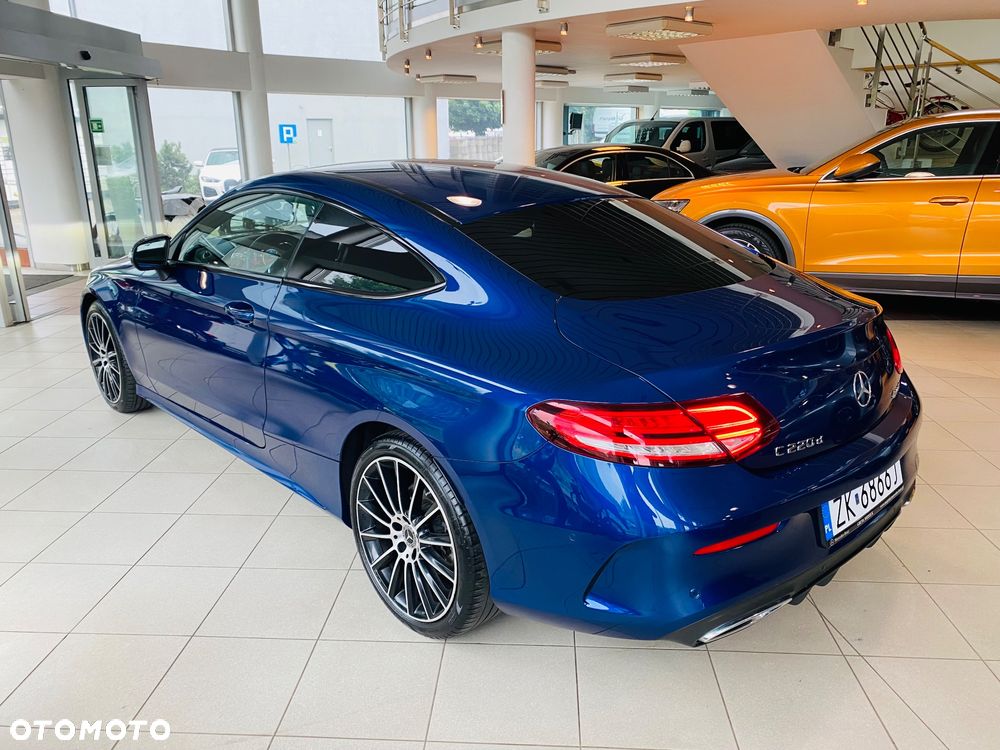 Mercedes-Benz Klasa C 220 d 4Matic 9G-TRONIC AMG Line - 6