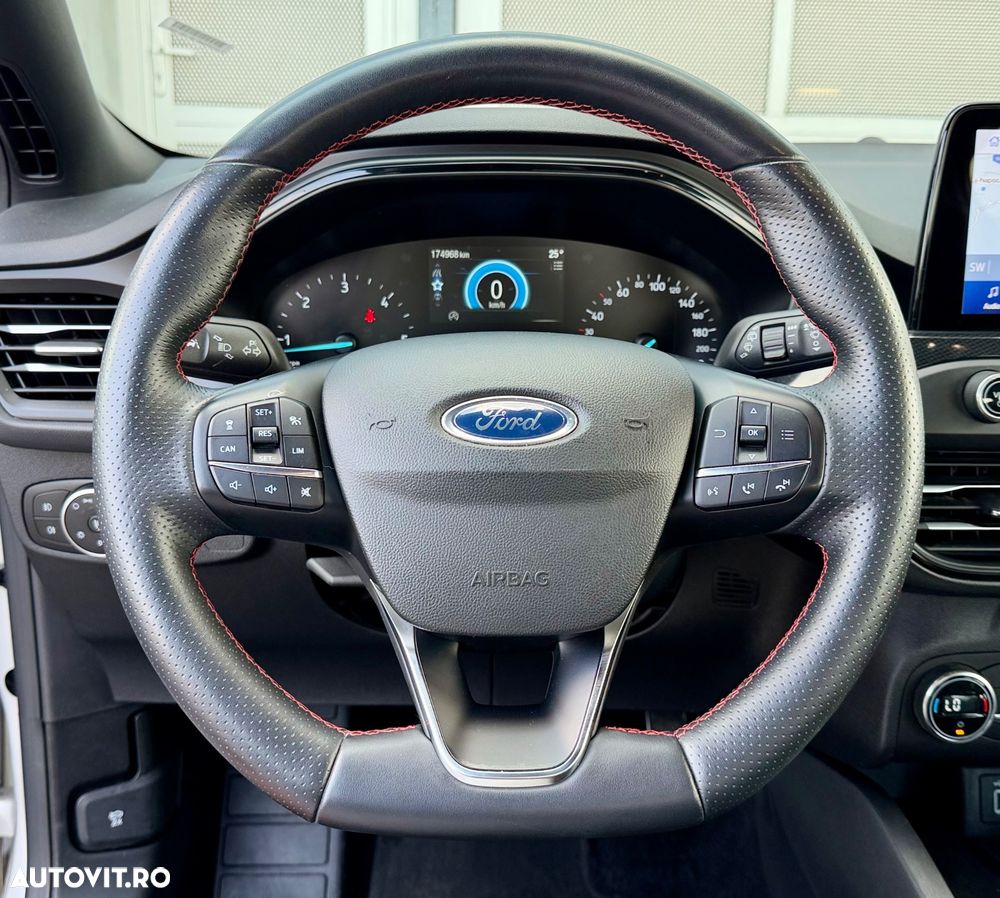 Ford Focus 1.5 EcoBlue Start-Stopp-System ST-LINE - 16