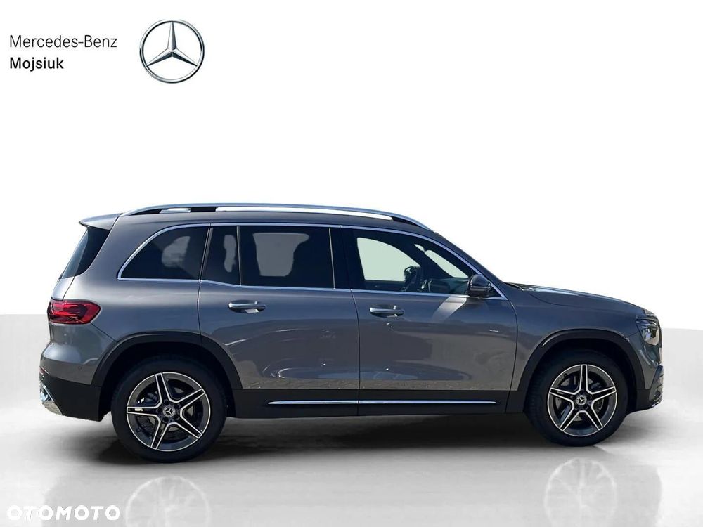 Mercedes-Benz GLB 200 AMG Line 7G-DCT - 7