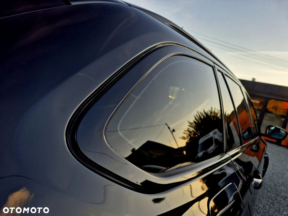 BMW Seria 5 ver-530e-xdrive-phev-m-sport - 33