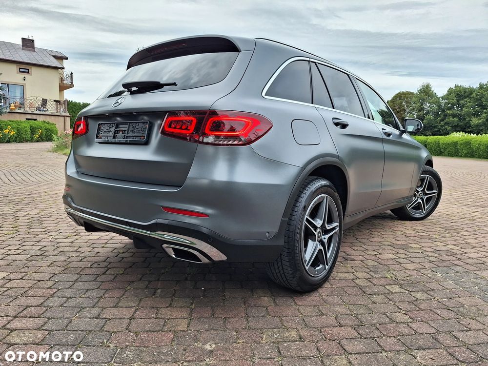 Mercedes-Benz GLC 200 4Matic 9G-TRONIC AMG Line - 8