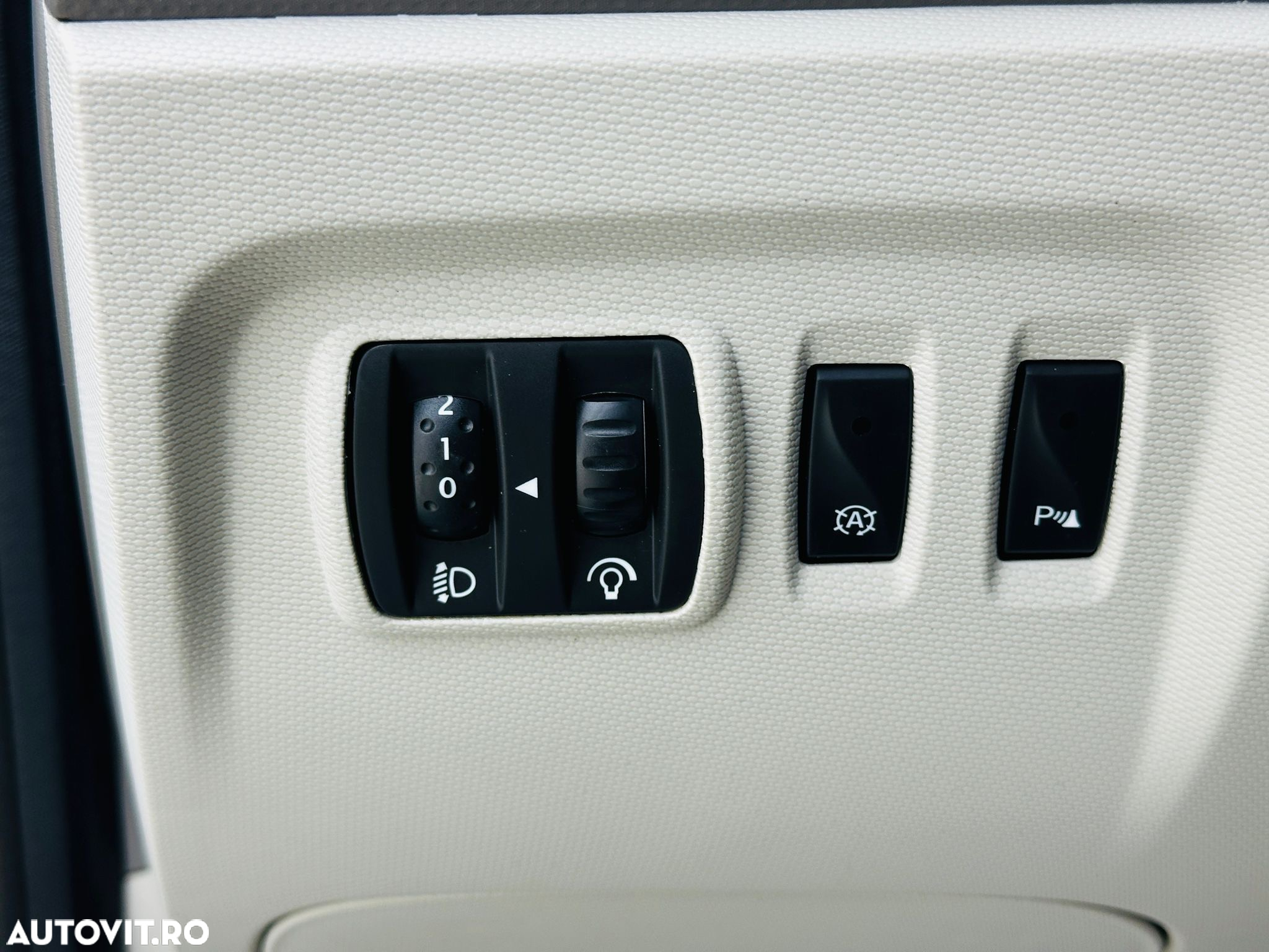 Renault Captur - 18