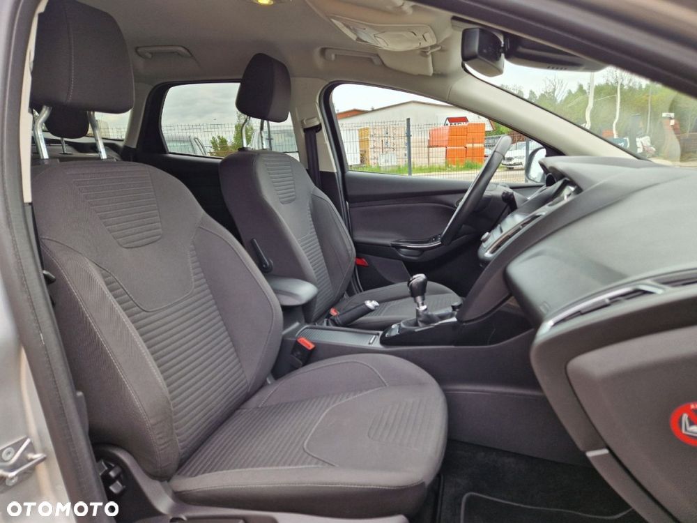 Ford Focus 1.0 EcoBoost Titanium - 23