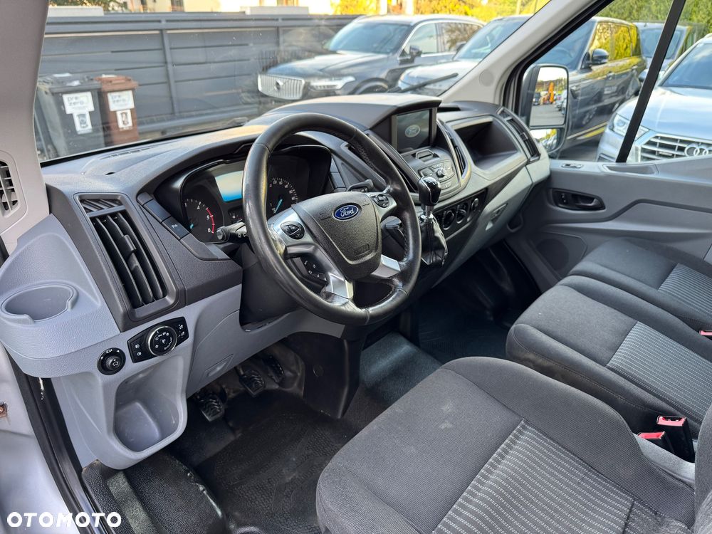 Ford Transit - 19