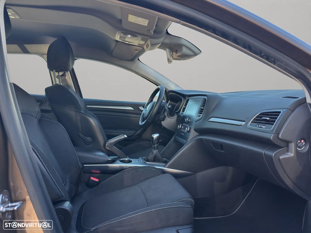 Renault Mégane Sport Tourer 1.5 dCi Limited - 17