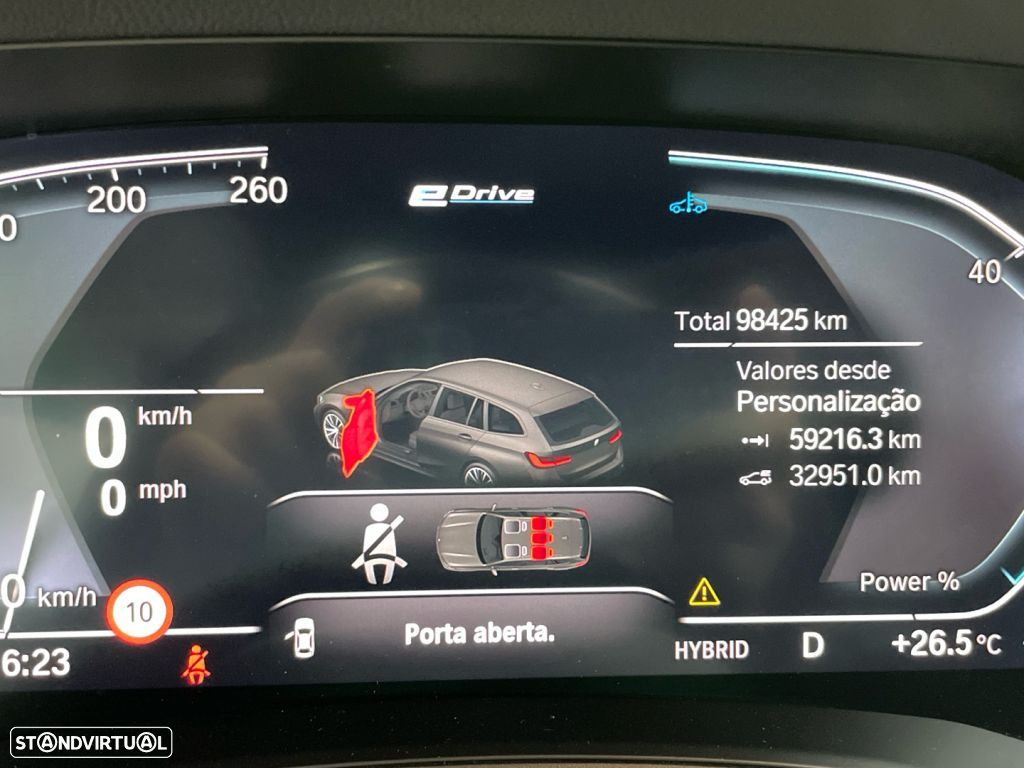 BMW 320 e Touring Auto - 3