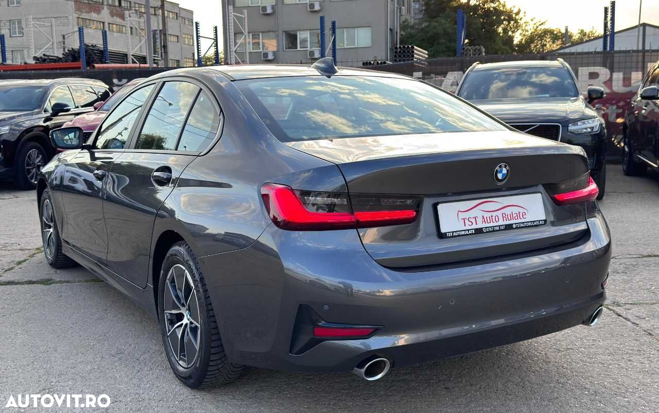 BMW Seria 3 318i AT - 6