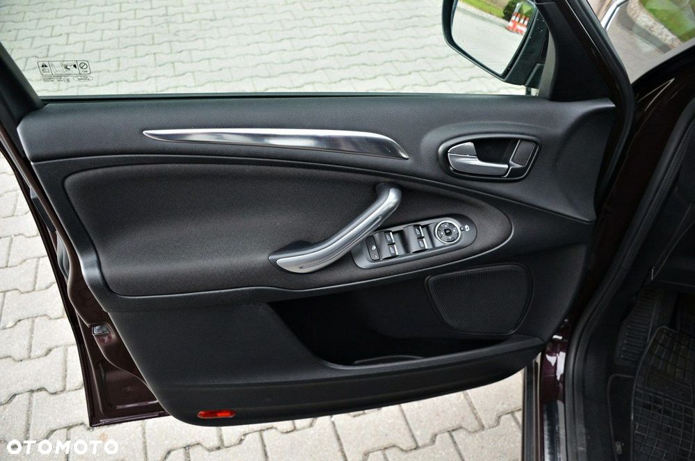 Ford S-Max - 14