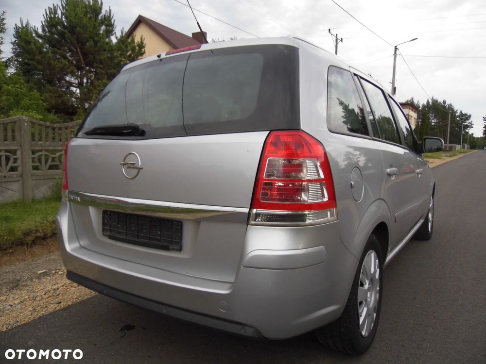 Opel Zafira 1.8 Design Edition - 15