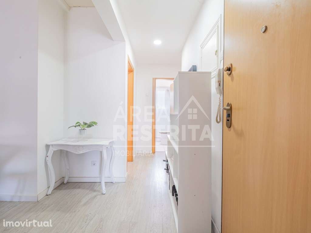 Apartamento T2 Remodelado - Fogueteiro, Amora - Grande imagem: 4/34