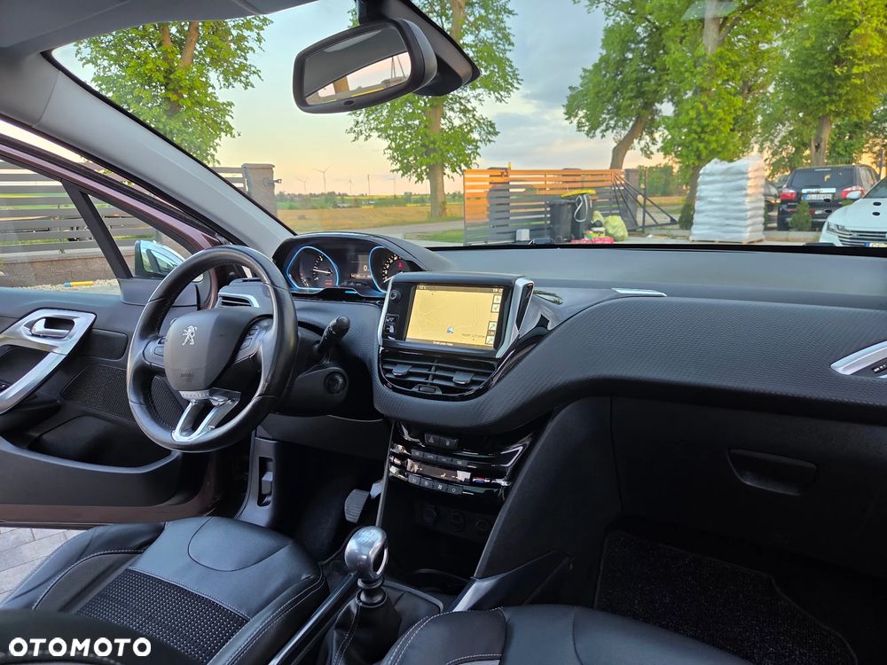 Peugeot 2008 e-HDi FAP 115 STOP & START Allure - 21