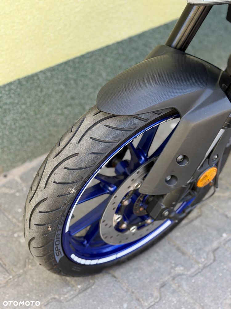 Yamaha MT - 27