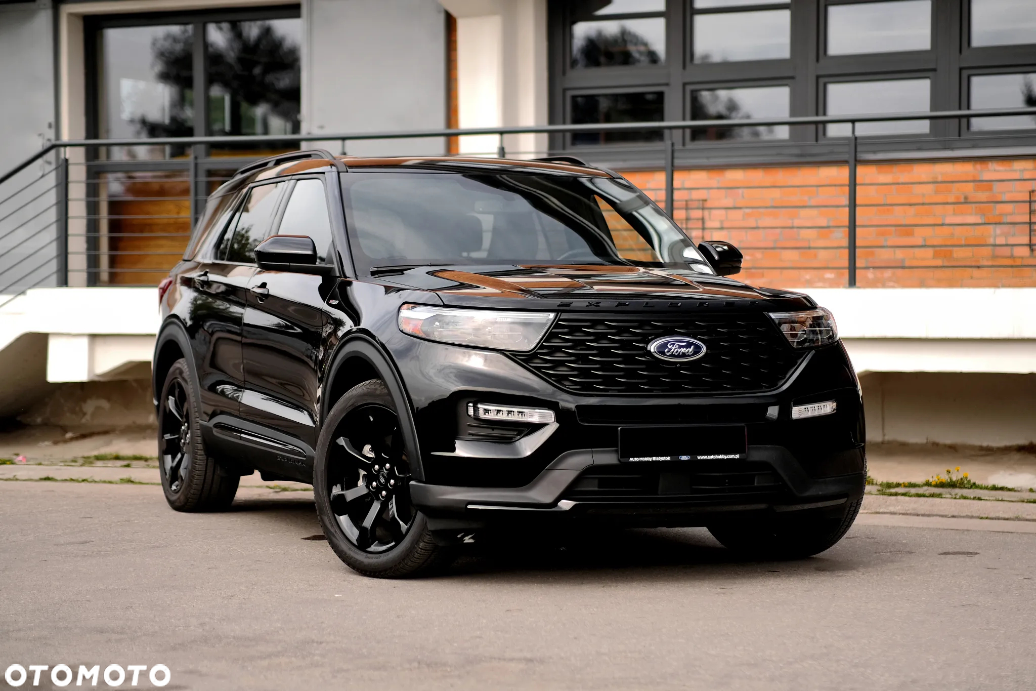 Ford Explorer - 2