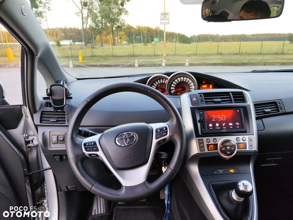 Toyota Verso 1.8 Sol plus 7os - 33