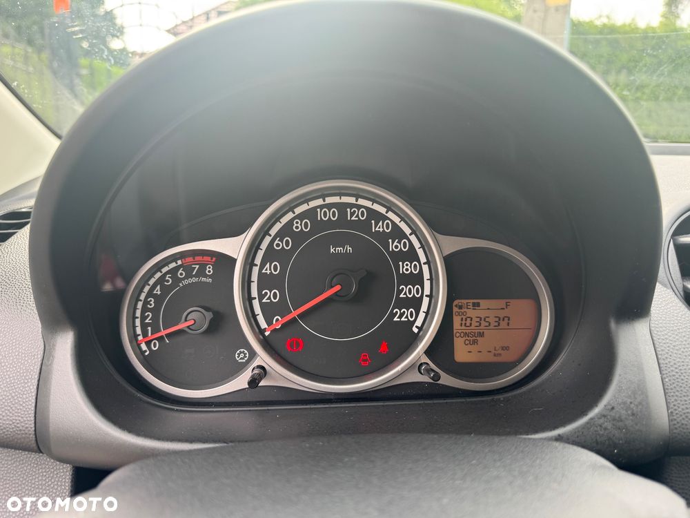 Mazda 2 1.3 MZR Sendo - 26