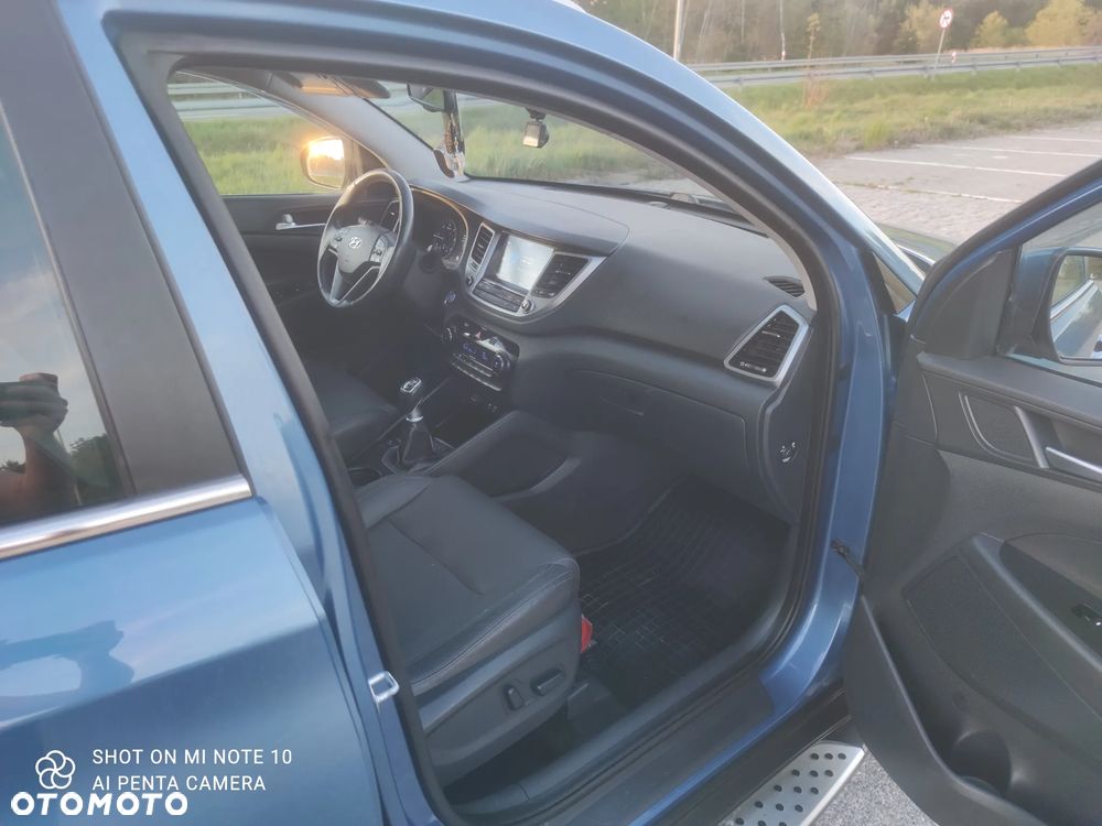 Hyundai Tucson blue 1.7 CRDi 2WD Intro Edition - 22