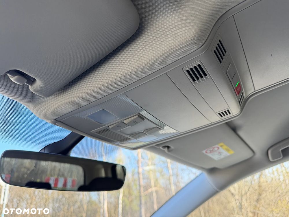 Volkswagen Touran 1.5 TSI EVO Comfortline DSG - 28