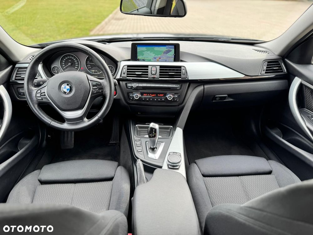 BMW Seria 3 320i Sport-Aut Sport Line - 10