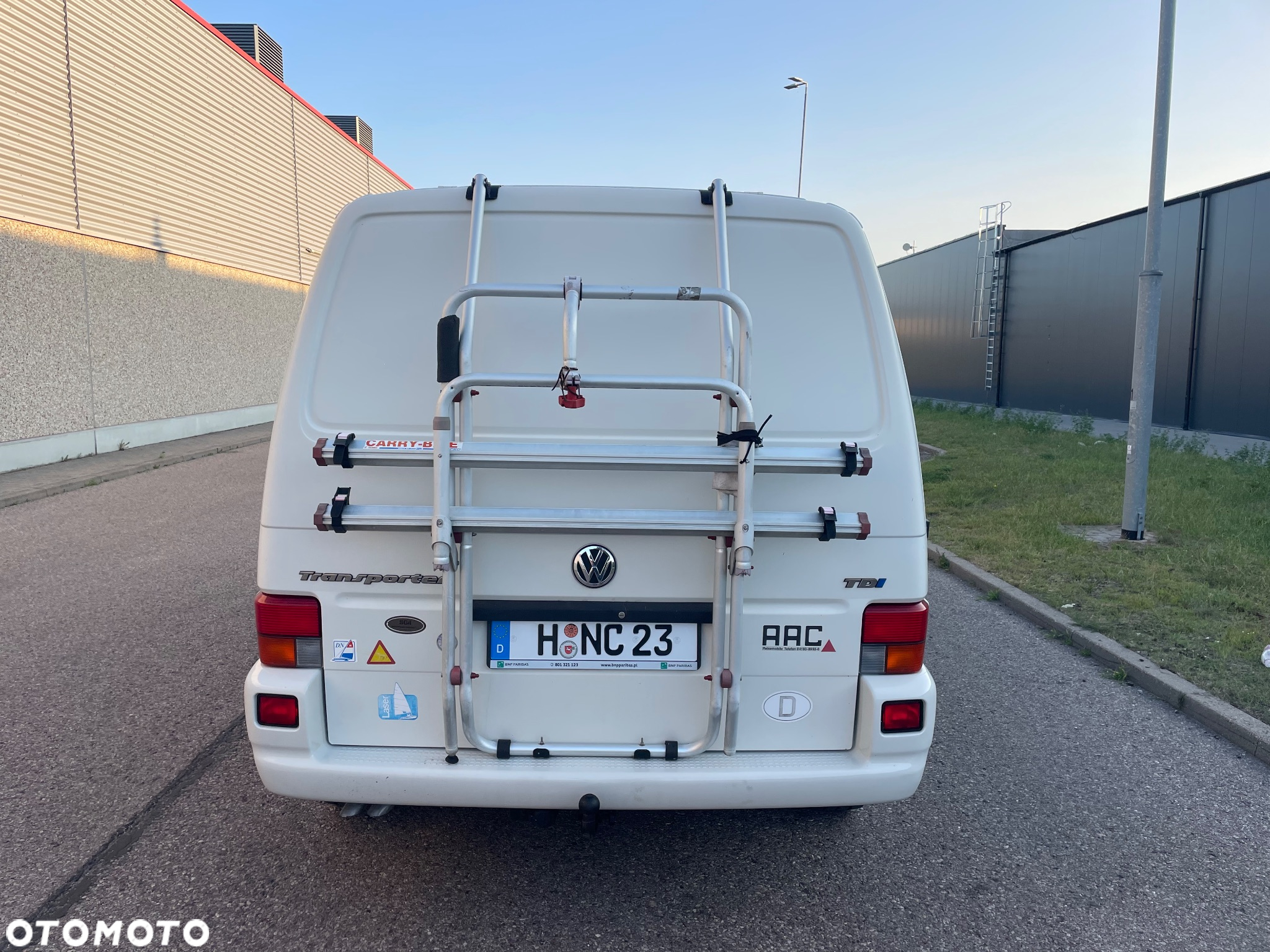 Volkswagen Transporter - 3
