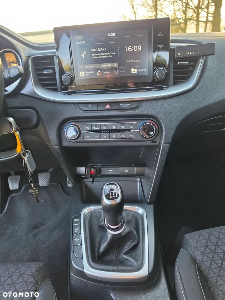 Kia Ceed - 17