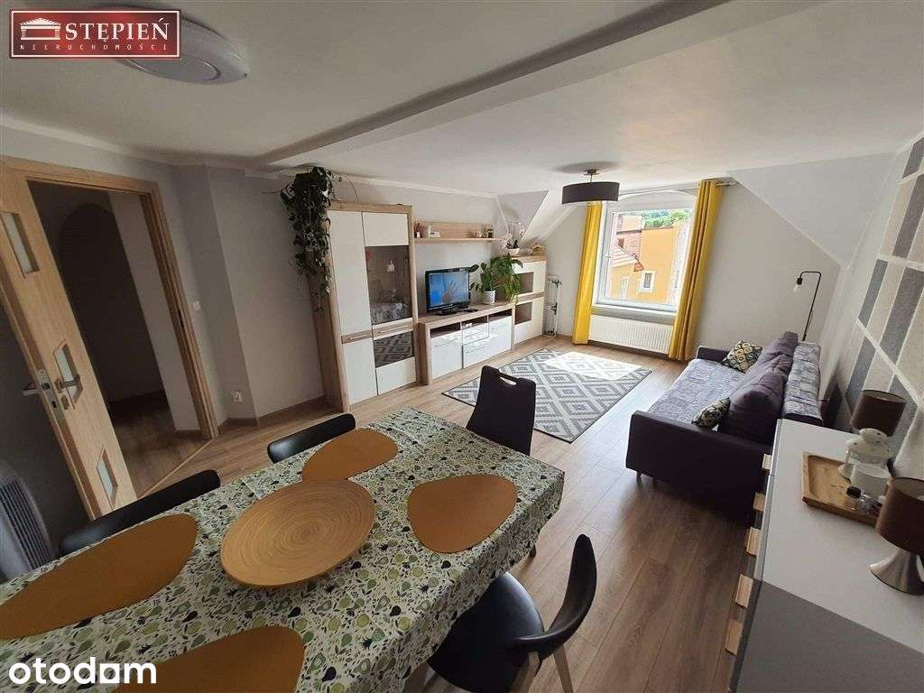 Mieszkanie, 54,81 m², Kowary