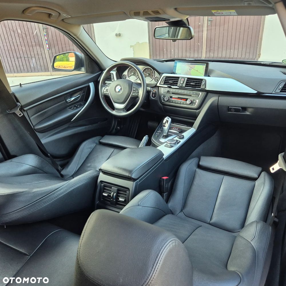 BMW Seria 3 320d Sport Line - 10