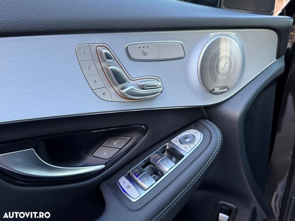 Mercedes-Benz GLC 300 4MATIC 9G-TRONIC AMG Line Plus - 14