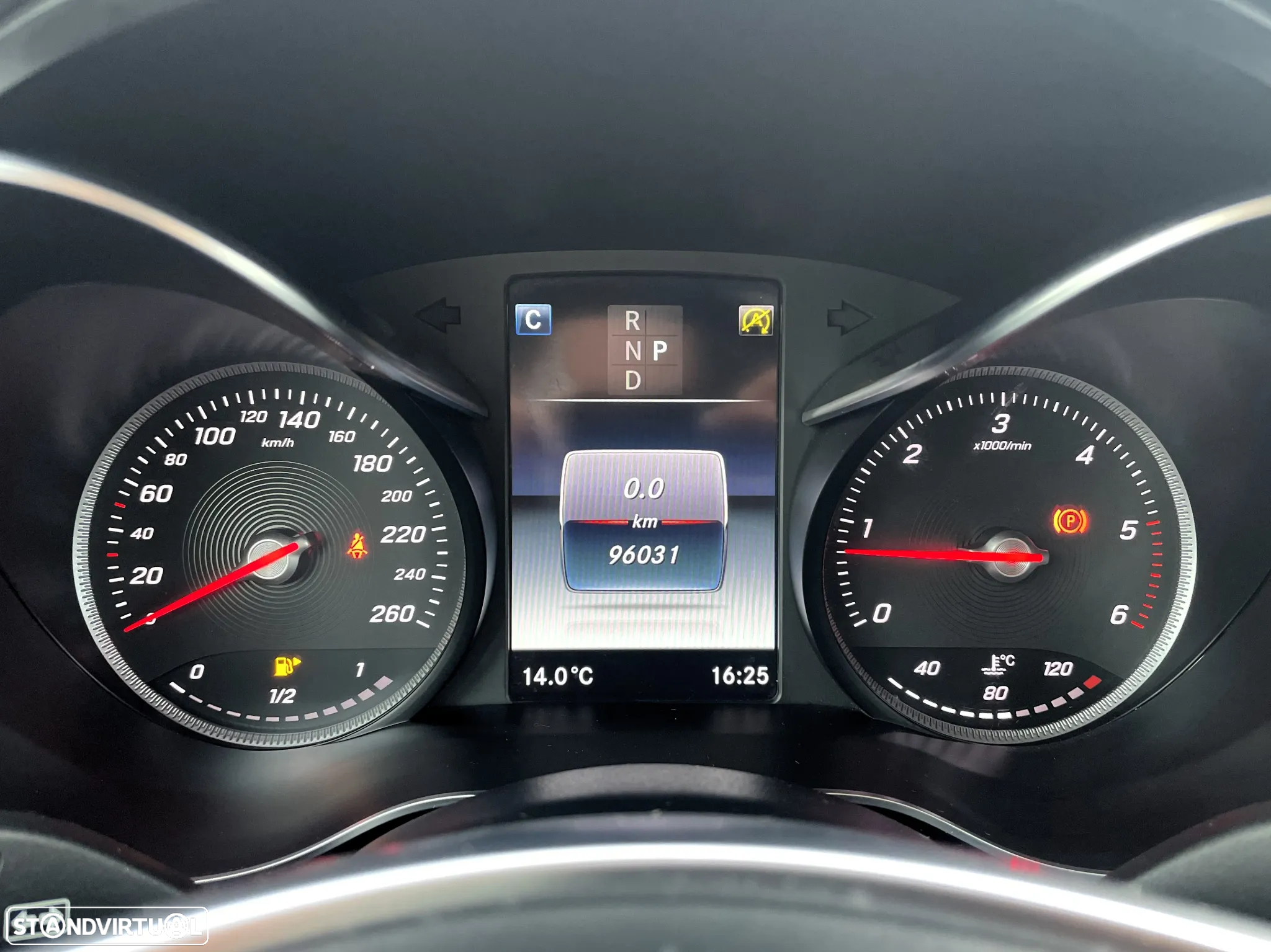 Mercedes-Benz GLC 250 d Off-Road 4-Matic - 41