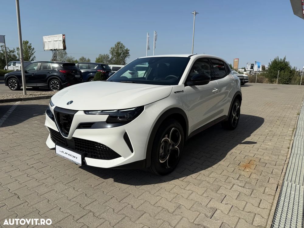 Alfa Romeo Junior 1.2 FWD eDCT6 MHEV Ibrida Speciale - 4