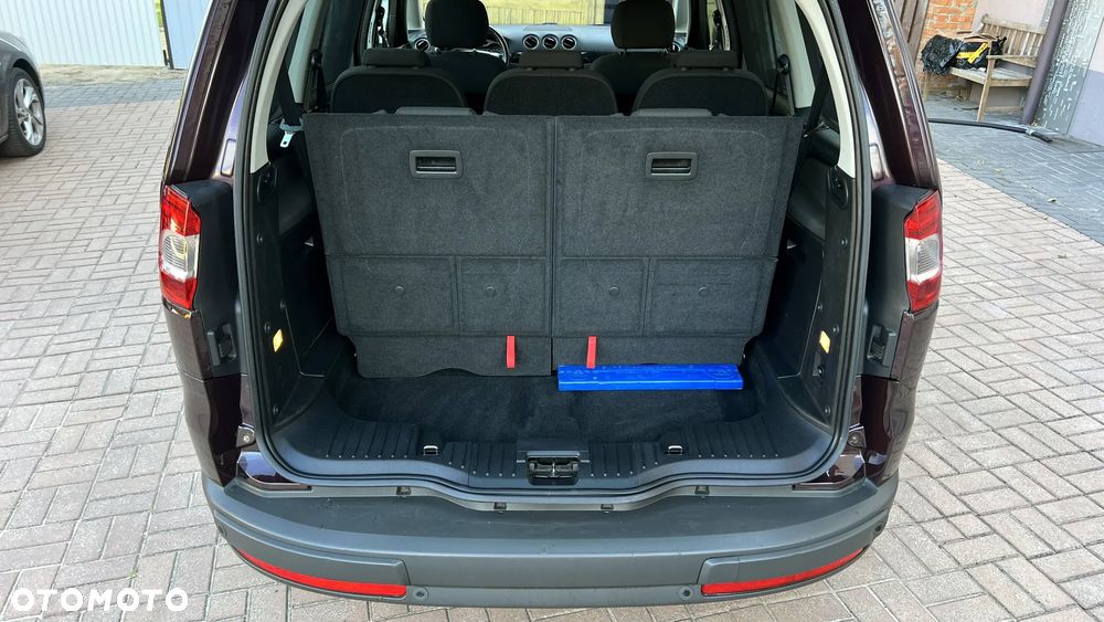 Ford Galaxy 2.0 Ghia - 33