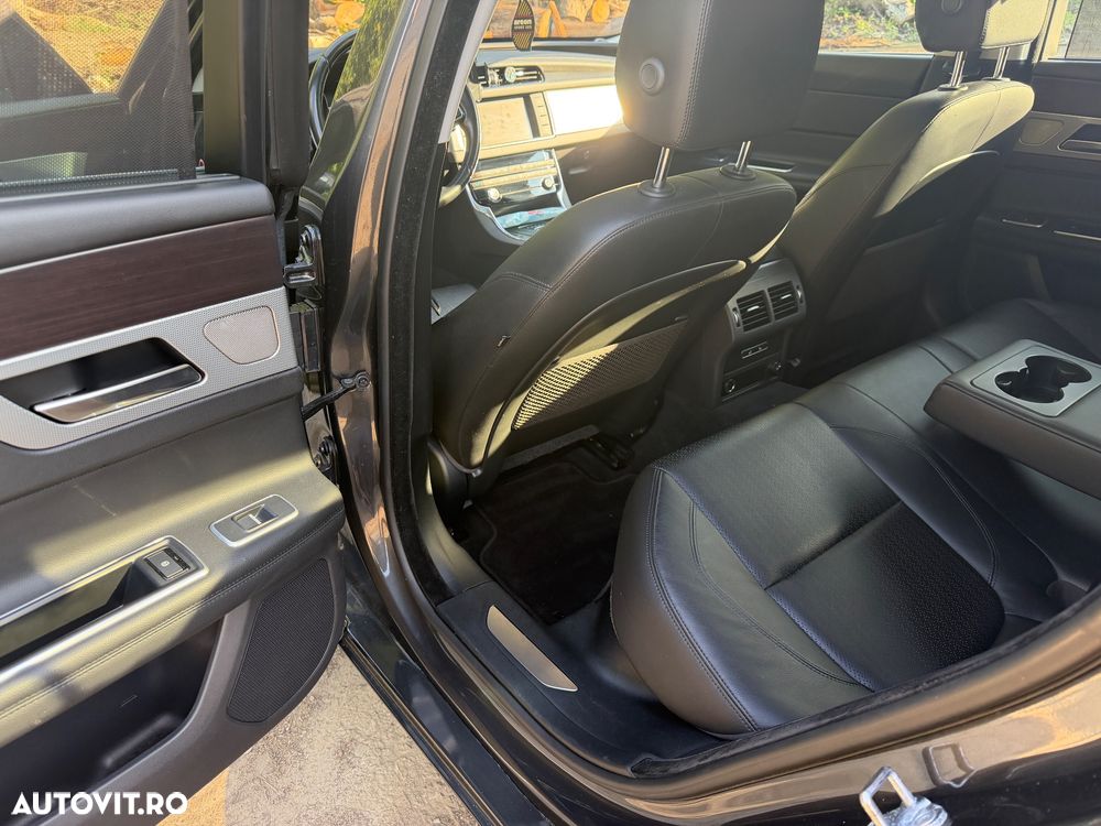 Jaguar XF 20d Aut. Prestige - 17