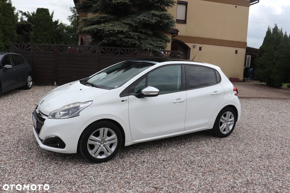 Peugeot 208 82 VTI Allure - 2