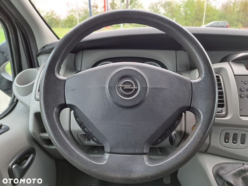 Opel Vivaro - 19