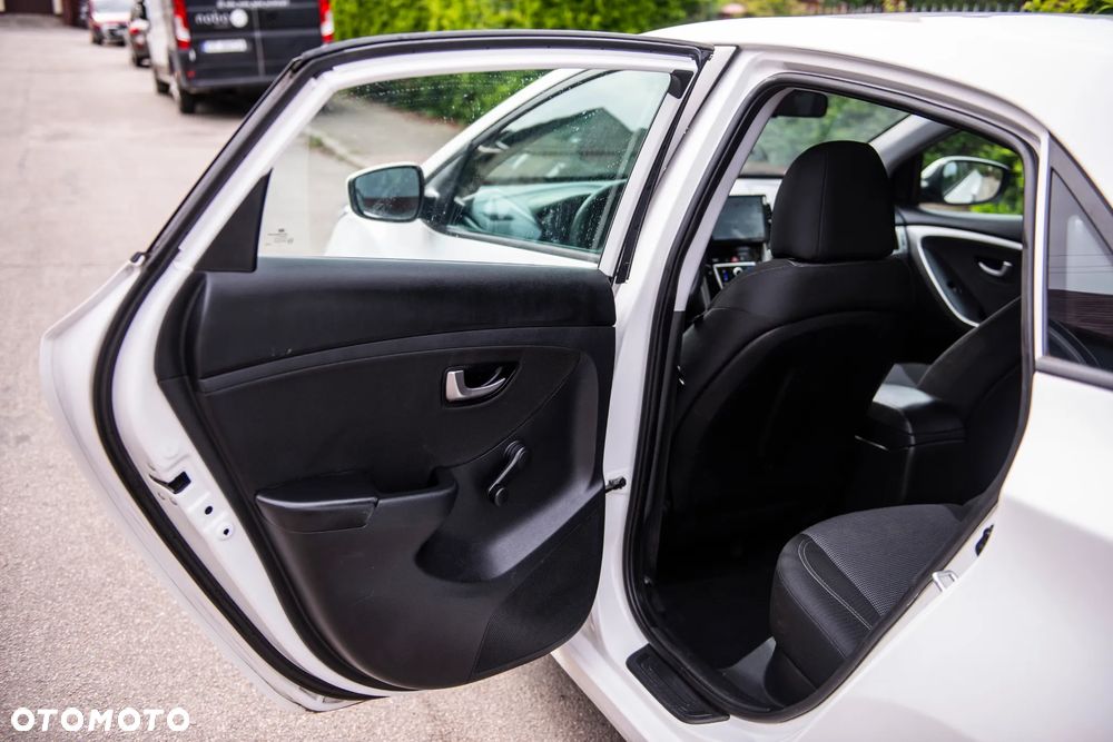Hyundai i30 1.4 Trend - 29