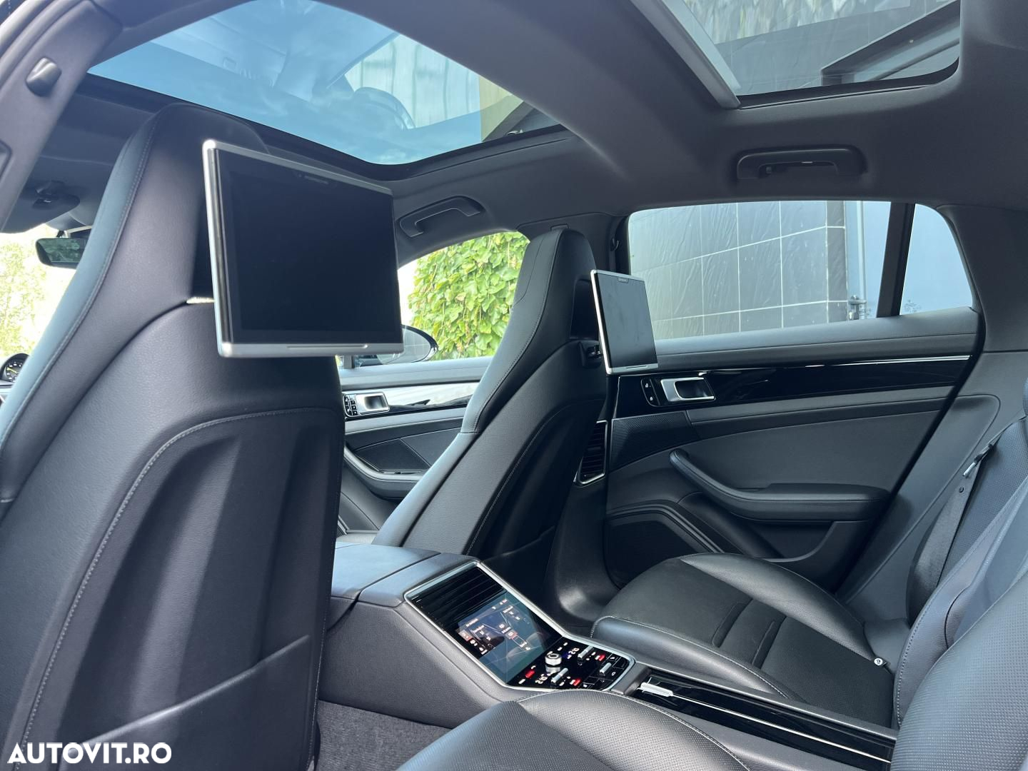 Porsche Panamera 4 E-Hybrid - 18