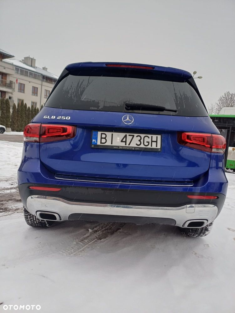 Mercedes-Benz GLB 250 8G-DCT Style - 3