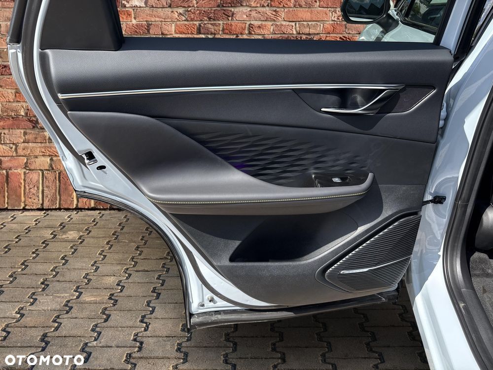 BAIC 5 Beijing 1.5T Business DCT - 12