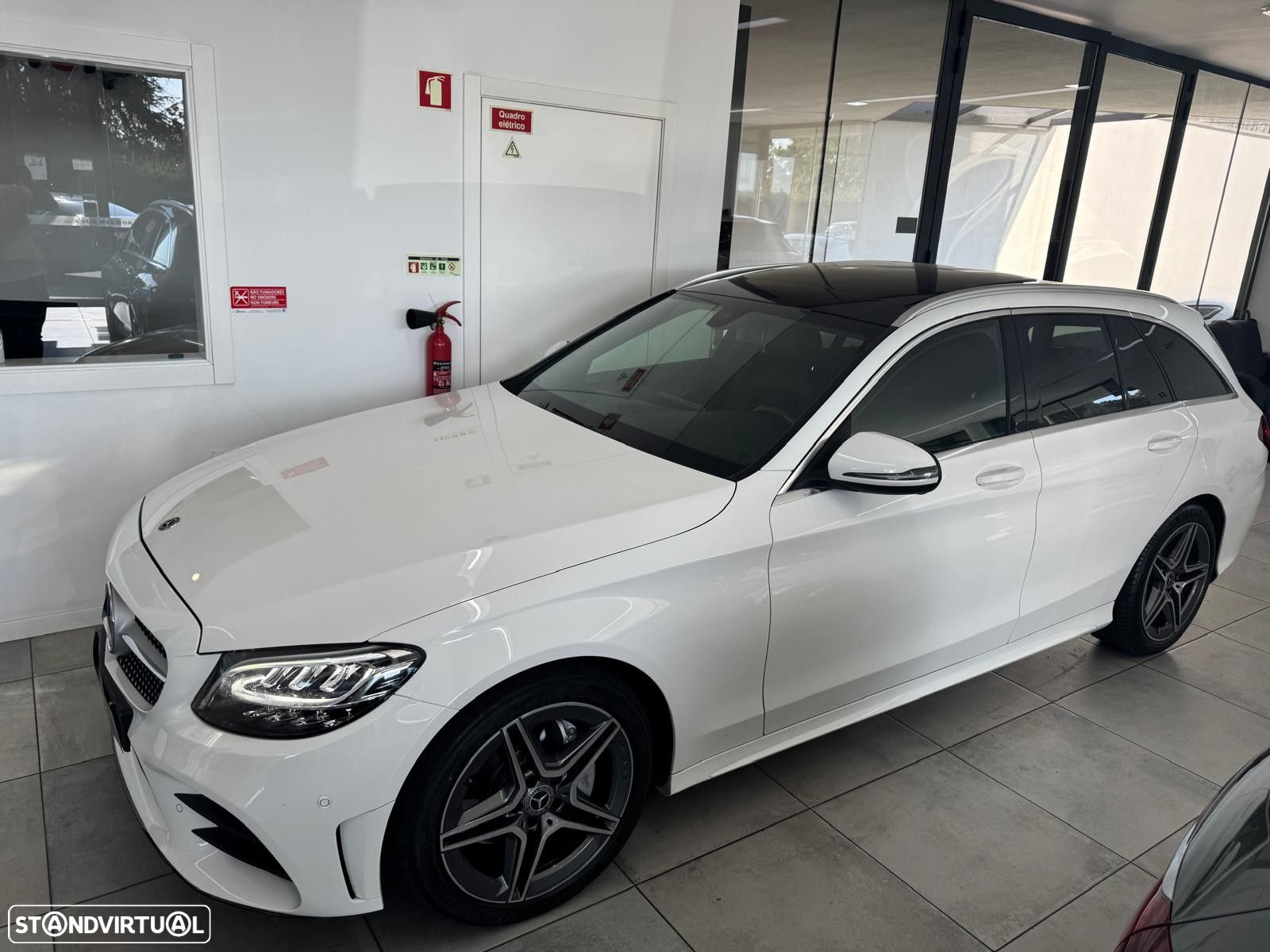 Mercedes-Benz C 220 d AMG Line - 2