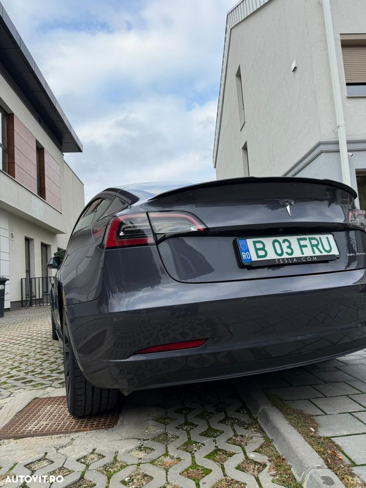 Tesla Model 3 Langstreckenbatterie Allradantrieb Dual Motor - 8