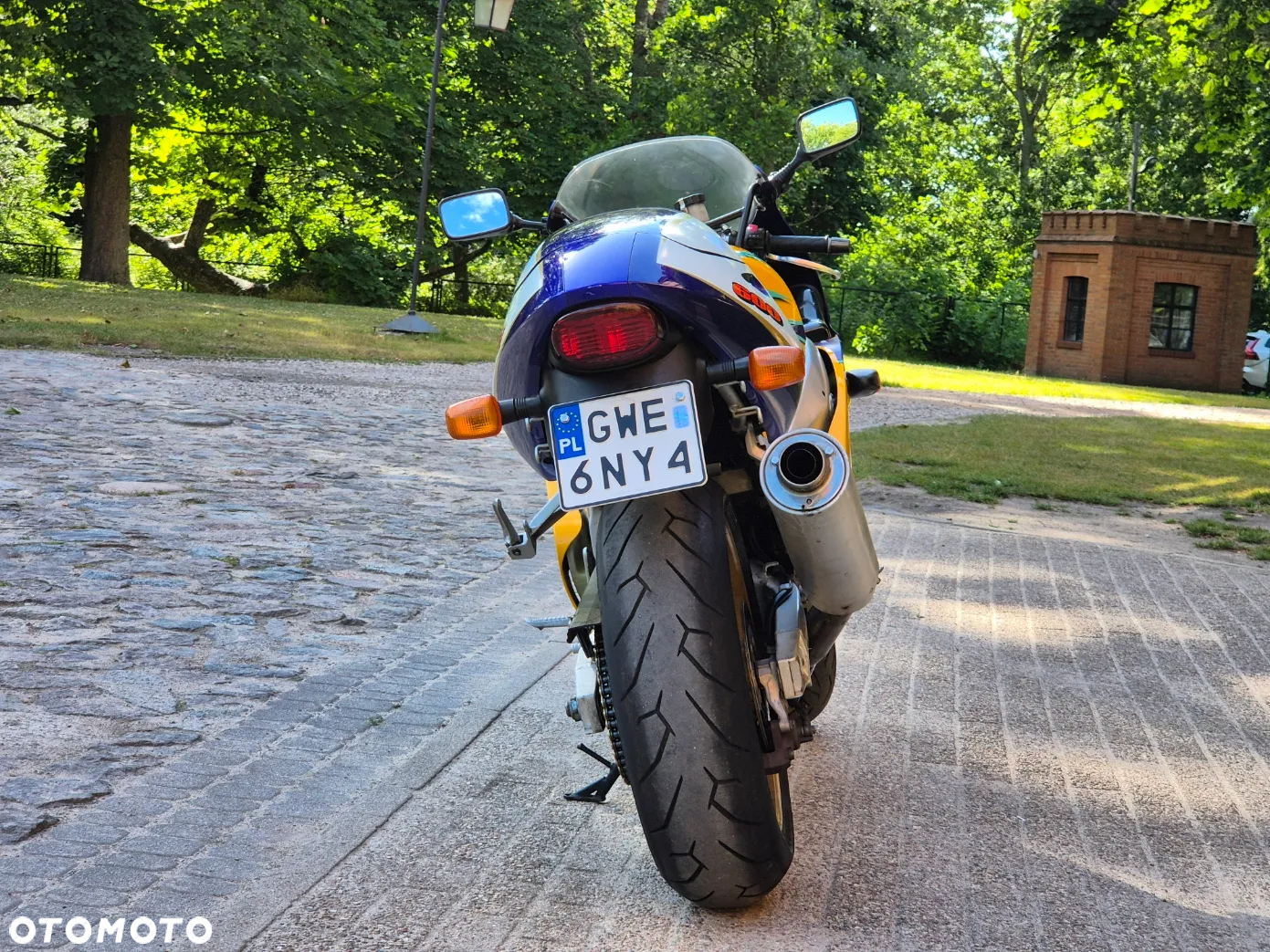 Suzuki GSX-R - 30