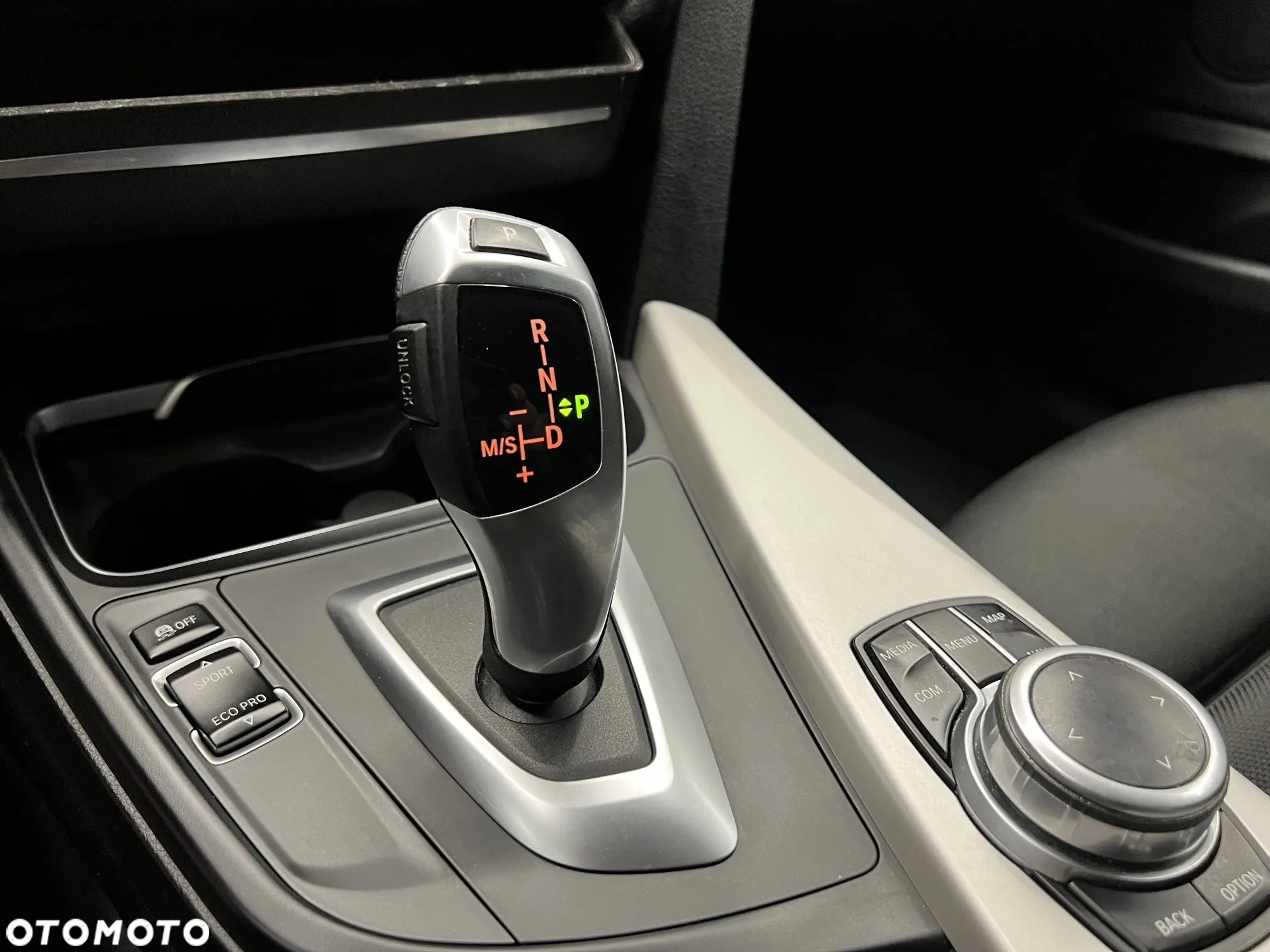BMW Seria 4 418d Sport Line - 31