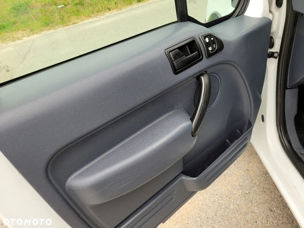 Ford Transit Connect - 29
