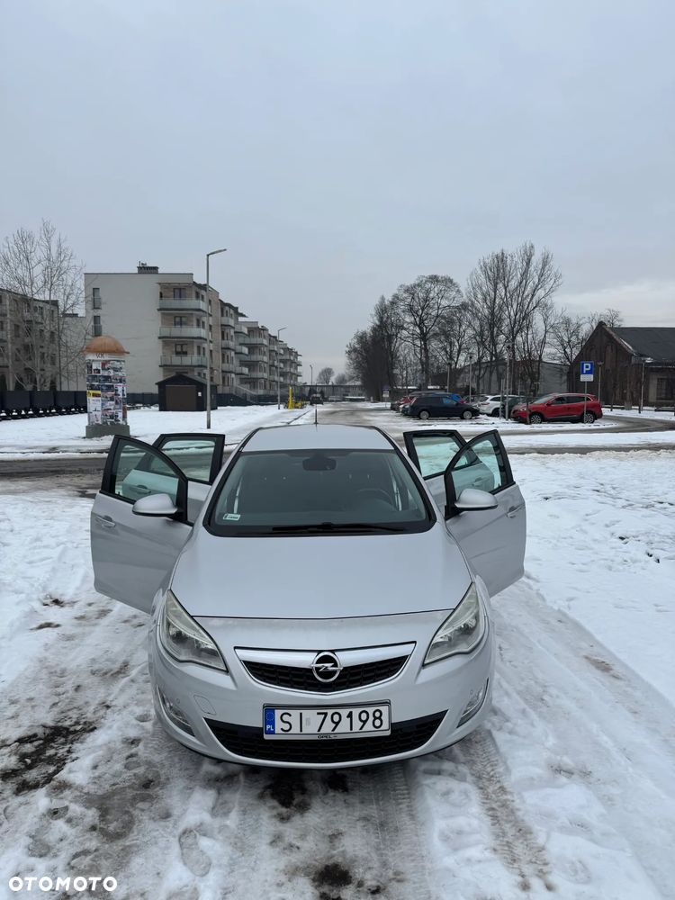 Opel Astra 1.4 Turbo Cosmo - 11
