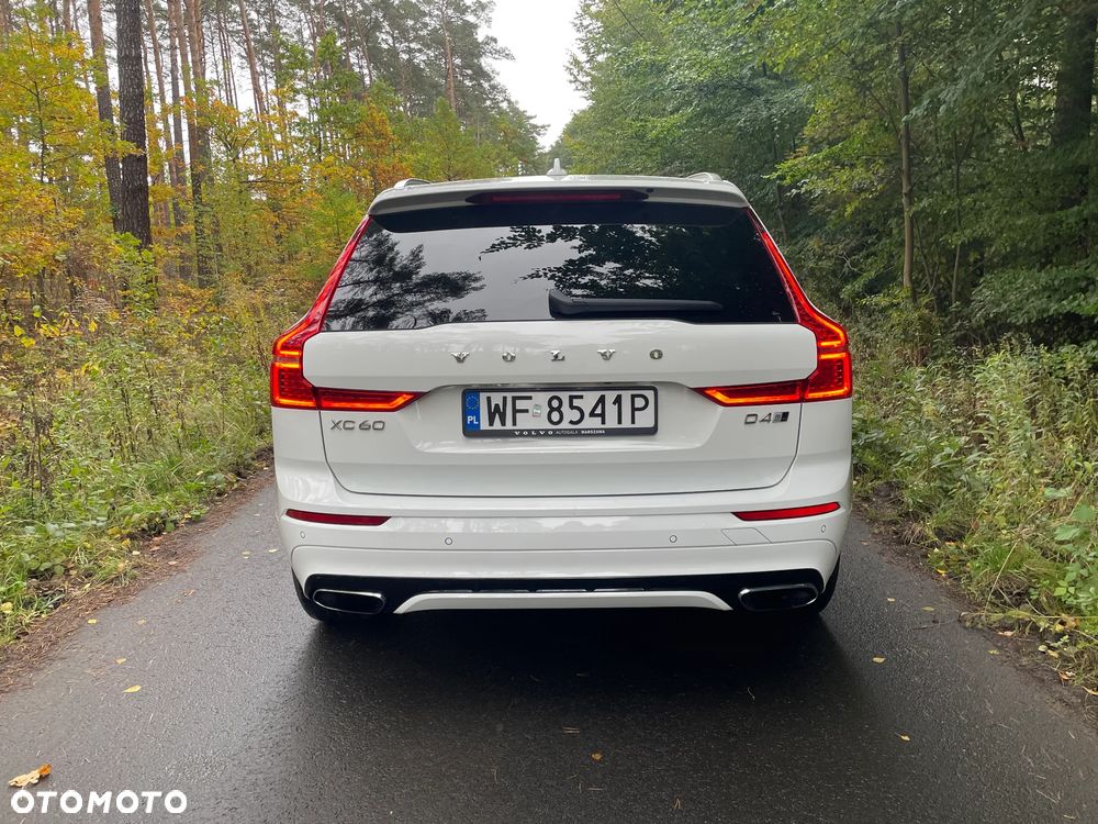Volvo XC 60 D4 AWD R-Design - 5